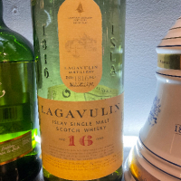 LAGAVULIN 16